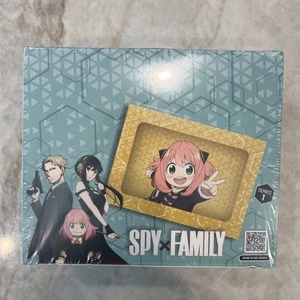 Cybercel Spy X Family Trading Cards Series 1 Hobby Box New Sealed! - Picture 1 of 4