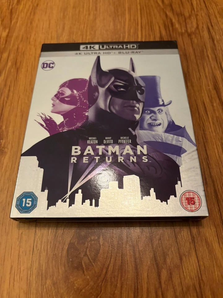 Batman Returns (4K UHD Blu-ray/Blu-ray, 1992) - Image 1 of 4