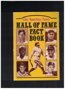 1983 Baseball Hall of Fame Fact PB Book by Sporting News - Imagen 1 de 6