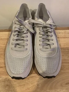NIKE WMN 10.5 WAFFLE ONE DC2533-101 SUMMIT WHITE INFINITE LILAC LIGHT LIKE SACAI - Picture 1 of 8