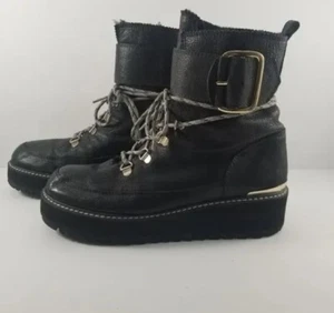 US 12❤️Stuart Weitzman LEATHER FUR WARM SHEARLNG RIDING BIKER COMBAT Moto BOOTS - Picture 1 of 7