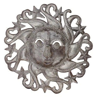 Arte de parede de metal haitiano feita à mão, sol com estrelas, única - Imagem 1 de 4