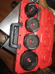 Milwaukee 49-16-2695 Exacto 2-1/2" a 4" Conducto Knockout Set Kit Usado - Imagen 1 de 5
