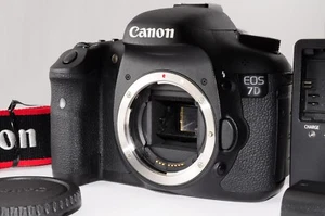Near MINT S/C 5521 (4%) Canon Digital SLR camera 18.0 MP EOS 7D Body From Japan - Picture 1 of 24