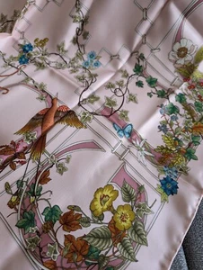 Original Seidenschal von Gucci, 86x86cm, original und neu - Bild 1 von 7