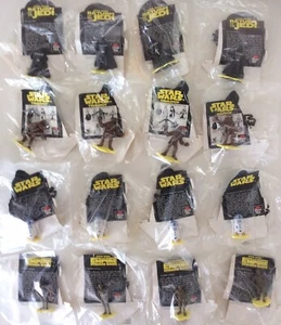 4 x SETS 1995 PIZZA HUT STAR WARS TRILOGY FIGURES x16 R2D2 C3-PO VADER CHEWBACCA - Picture 1 of 3