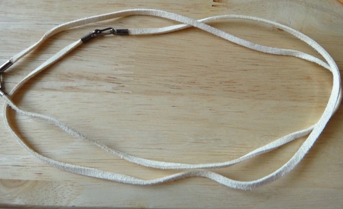 OFF WHITE Collana girocollo 2 18" chiusura argento sterling larghezza 3 mm pelle scamosciata bianco sporco