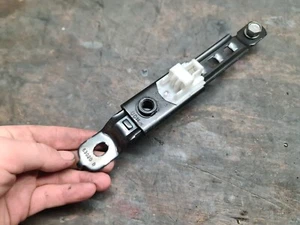 Mitsubishi Outlander MK2 2010 Seat Belt Adjuster Left / Right x1 - Picture 1 of 6