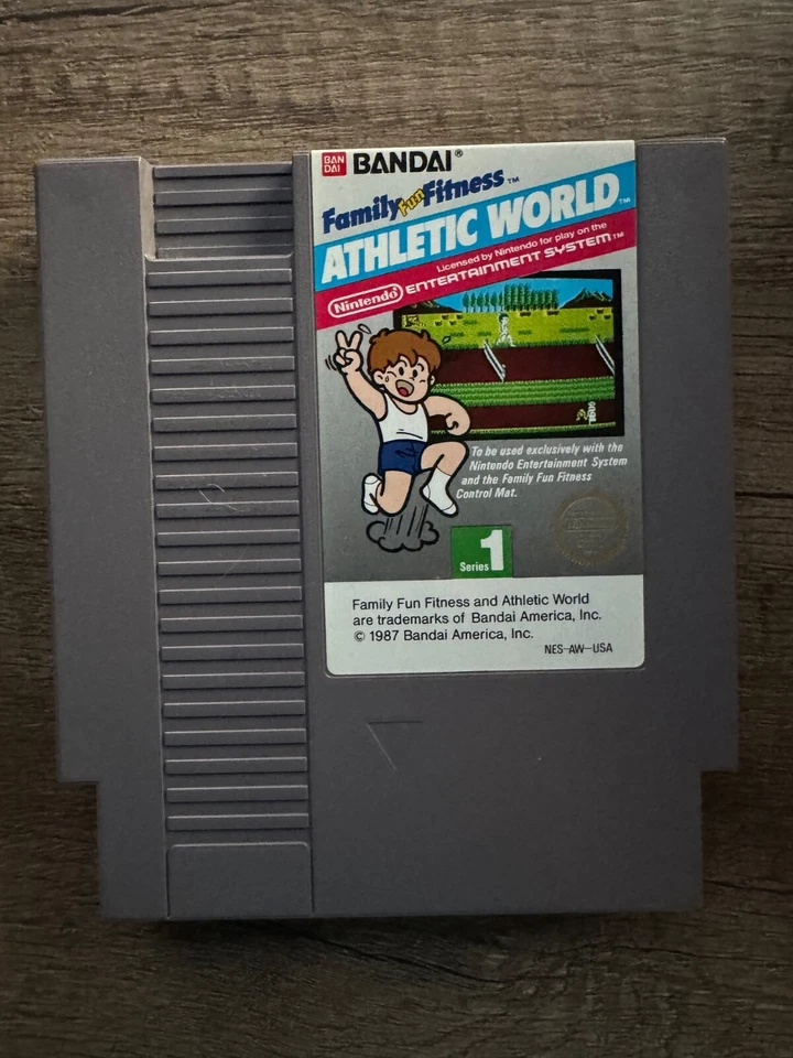 Athletic World Nintendo NES 1987 TESTED WORKING 5 SCREW CARTRIDGE  - Photo 1/1