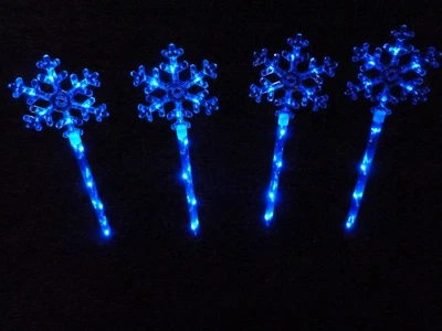 40 LED 4 Piezas Azul Copos de Nieve Solar Navidad Exterior Jardín Luces Foto 1 de 4