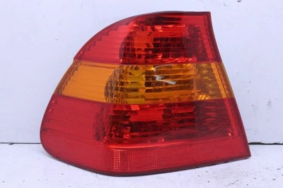 Luz trasera izquierda BMW 325i 330i 2002-2005 sedán 63216946533 OEM usada Foto 1 de 4
