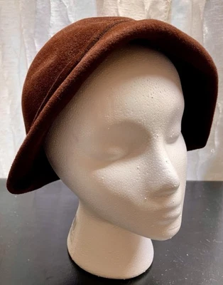 复古蒙特卡罗丝绒帽子进口意大利/时尚帽子 23 M.S.C 棕色毛毡 — 第 1/4 张图片