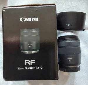 Canon RF 85mm f/2 Macro IS STM Porträt-Teleobjektiv - Bild 1 von 3