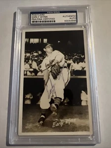 1952 CLEVELAND INDIANS TEAM ISSUE POSTCARD EARLY WYNN PSA/DNA SIGNED AUTOGRAPH - Picture 1 of 10