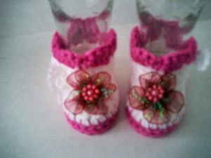 Puppenschuhe, für Babypuppen, Anziehpuppen bis 43cm, Bordeaux-Weiß + Blume, 6 cm - Bild 1 von 1