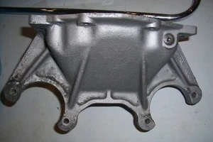 Triumph TR250, and TR6 used differential rear end rear aluminum cover - Bild 1 von 4