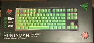 Razer Huntsman Tournament Edition with red switches and green keycaps - Picture 1 of 5