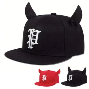 Mütze Unisex Buchstaben bestickt mit Hörnern - verstellbar stilvoll & sonnenschutz - Bild 1 von 10