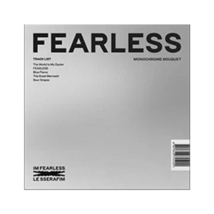 LE SSERAFIM 1st Mini Album [FEARLESS] Monochrome Bouquet Ver CD+32p Lyric+P.Card - Imagen 1 de 12