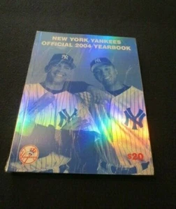 2004 OFFICIAL N.Y. YANKEE YEARBOOK JETER & A-ROD ON THE COVER EXCELLENT. COND. - Picture 1 of 3