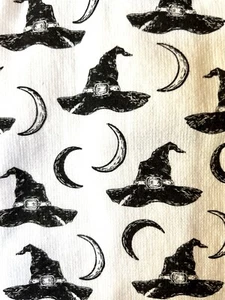2 HALLOWEEN HEXENHÜTE & MONDE KÜCHENHANDTÜCHER SCHWARZ WEISS ALTE WELT - Bild 1 von 7