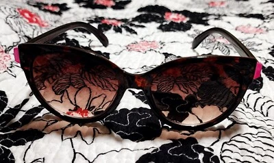 Juicy Couture Sunglasses Brown UV Protection Round Designer Tortoise - Image 1 of 4