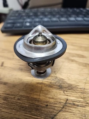 Termostato refrigerante motor Stant 13899 195F/90C NOS Foto 1 de 3