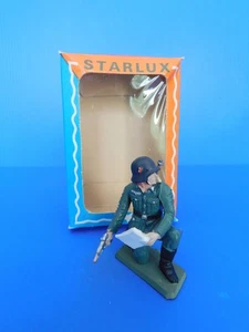 STARLUX / ARMEE ALLEMANDE   : SOLDAT   ALLEMAND A GENOUX  avec boîte STARLUX - Picture 1 of 6