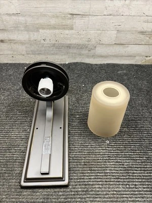 NOS Kichler 5076 Hendrik 1 Light 12" Tall Wall Sconce Bronze *Missing Hardware* - Image 1 of 4