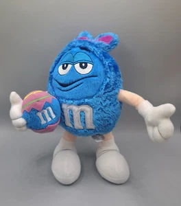 Vintage 2003 M&M's blau M Plüsch Osterhase Hase hält Ei 8 Zoll mit Etikett Galeri - Bild 1 von 8