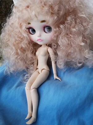 Muñeca Blythe Cara Mate Desnudo Cuerpo Articulado Cabello Rubio Rizado Juguetes BJD 4 Colores de Ojos Foto 1 de 4