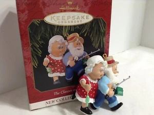 NUOVO! Hallmark Keepsake The Clauses On Vacation Collectors Series Ornamento 1997 - Foto 1 di 2