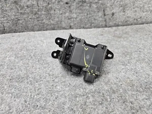 HYUNDAI SANTA CRUZ 22-23 BLIND SPOT RADAR REAR LEFT DRIVER WITH BRACKET OEM - Picture 1 of 5