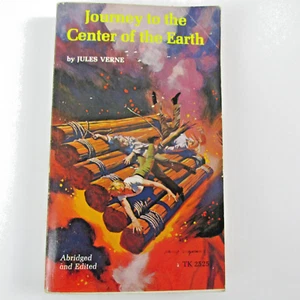 Journey to the Center of the Earth Jules Verne 1973 Vintage Paperback Sci-Fi - Picture 1 of 9