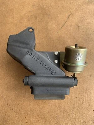 1984-1989 Nissan 300ZX Duct Ventilator Center 2787701P00 OEM - Image 1 of 4