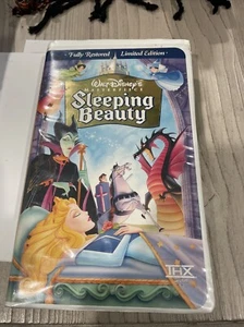 SLEEPING BEAUTY VHS Tape Walt Disney 1997 Fully Restored Limited Edition - Picture 1 of 6