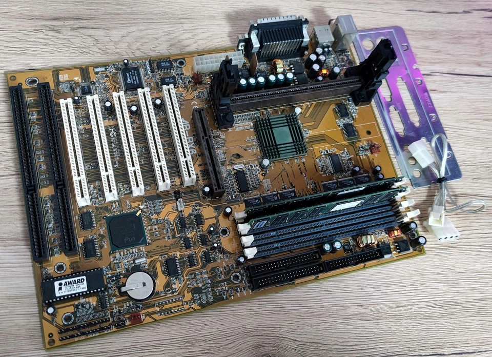 Abit AB-BX6 Slot 1 SDRAM AGP Intel i440BX Pentium Retro Vintage Motherboard +RAM - Image 1 of 4