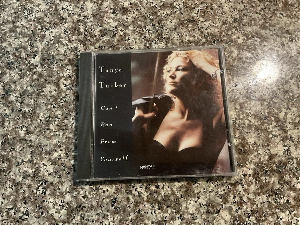 Can't Run From Yourself - Music CD - Tucker, Tanya -  1992- Capitol - Imagem 1 de 4