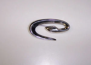 PIN / BROOCH, SOLID STERLING SILVER, APX. 2'' LONG, 1'' WIDE, BACK IS STAMPED .9 - Picture 1 of 3