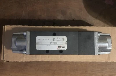 Ingersoll Rand ARO E212PD Pilot Valve 1/4in Port 4 Way *NEW* - Image 1 of 4
