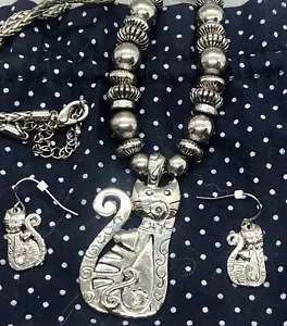 Jewelry Nexus Cat Pendant Necklace & Earring Set Beaded Perfect Cat Lover Gift - Picture 1 of 8