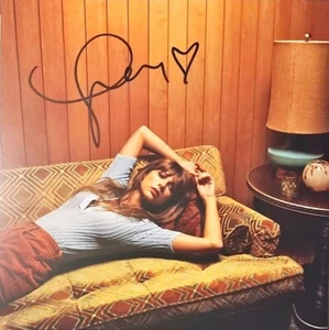 TAYLOR SWIFT AMERICAN SINGER SONG WRITER REPRINT SIGNED PHOTO SIZE 8"X11" . #30 - Picture 1 of 1