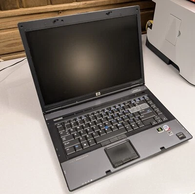 HP Compaq 8510w 15” Laptop Core 2 Duo 2GB RAM 250GB Win XP FOR PARTS READ - Image 1 of 4