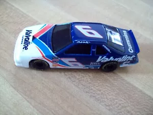MARK MARTIN #6 VALVOLINE 1/64 car NASCAR PRE-OWNED 1:64 1995 Rubber Tires - Picture 1 of 6