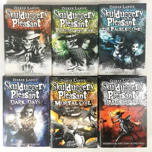 Derek Landy Skulduggery Pleasant Complete 1st Ed Hardback Set 12 Books 2 SIGNED - Picture 1 of 15