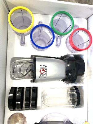 Magic Bullet Homland Housewares set completo 21 pezzi con frullatore con ricettario - Immagine 1 di 4