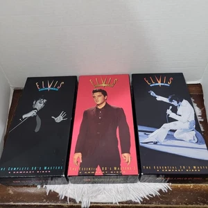 Elvis Presley Essential Masters 50's, 60's, 70's CD Box Sets, Books, Stamps READ - Foto 1 di 7