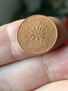 Moneta  ZWEI  EURO CENT AUSTRIA  emissione 2010  - circolata - RARA - Foto 1 di 3