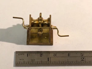Ship Fittings Parts Billing Boats Brass Anchor Winch 40mm x 20mm x 20mm - Picture 1 of 2