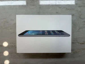 Apple iPad mini 2 16GB Wi-Fi Silver - Excellent - Picture 1 of 10